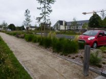 Moelan-Lindelfels-parking paysager et logements.JPG